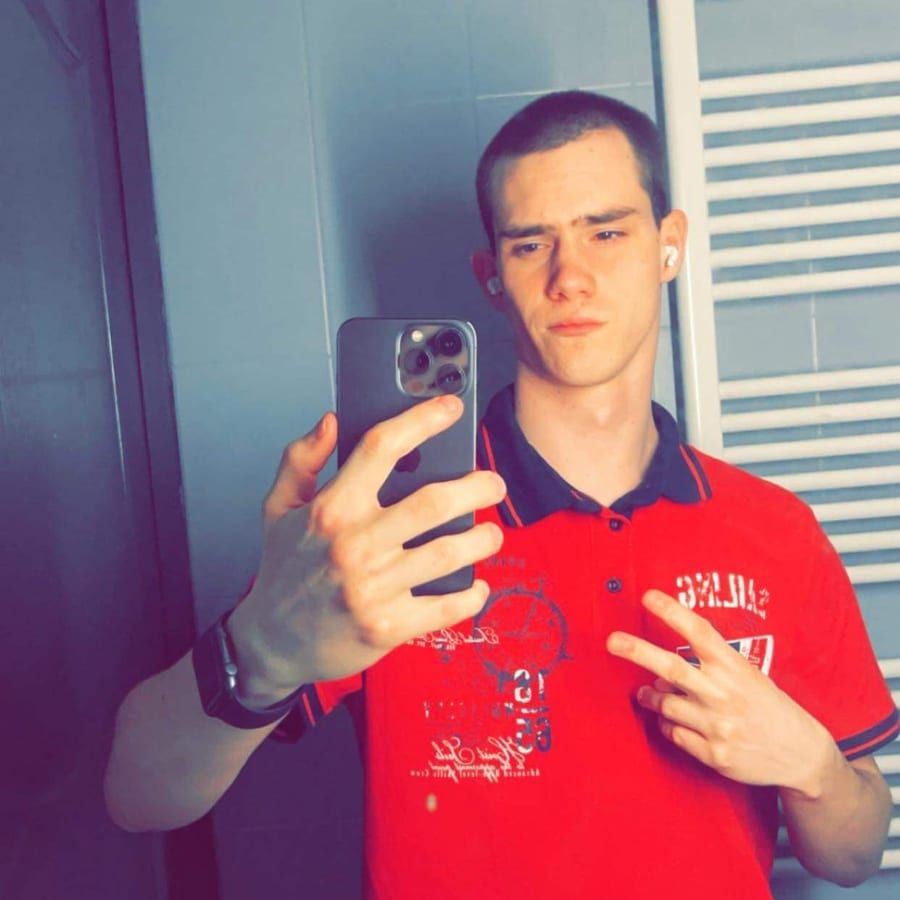 Profil de Anzo